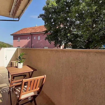 Quiet & Lovely Apartment-icici Apartmán *